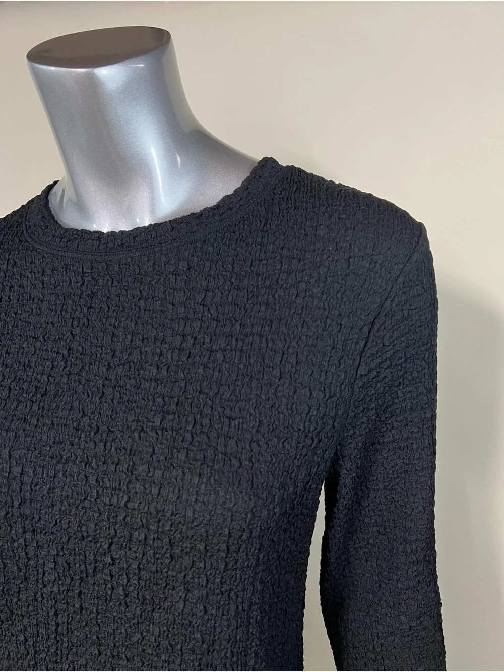 A New Day Women’s Small Textured Long Sleeve Crinkle Blouse Crew Neck Top Black